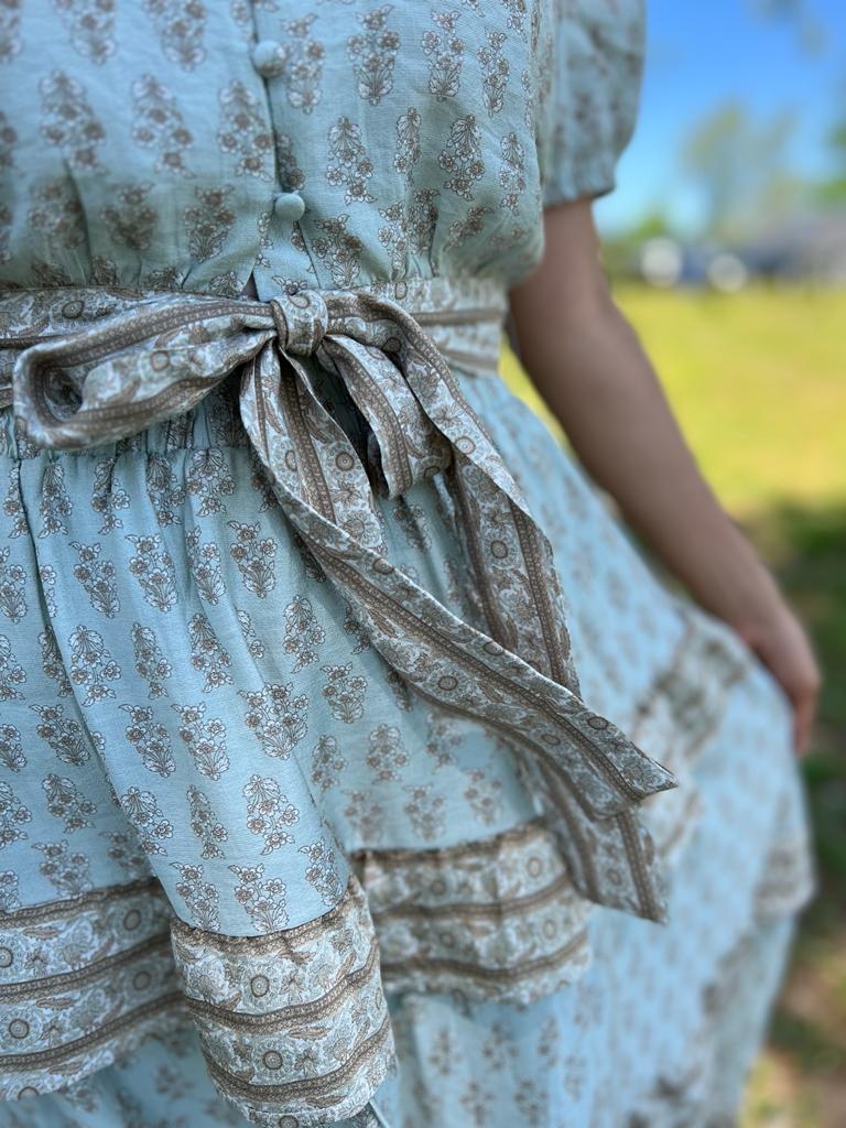 Vintage Floral Print Set (Blouse and Skirt)