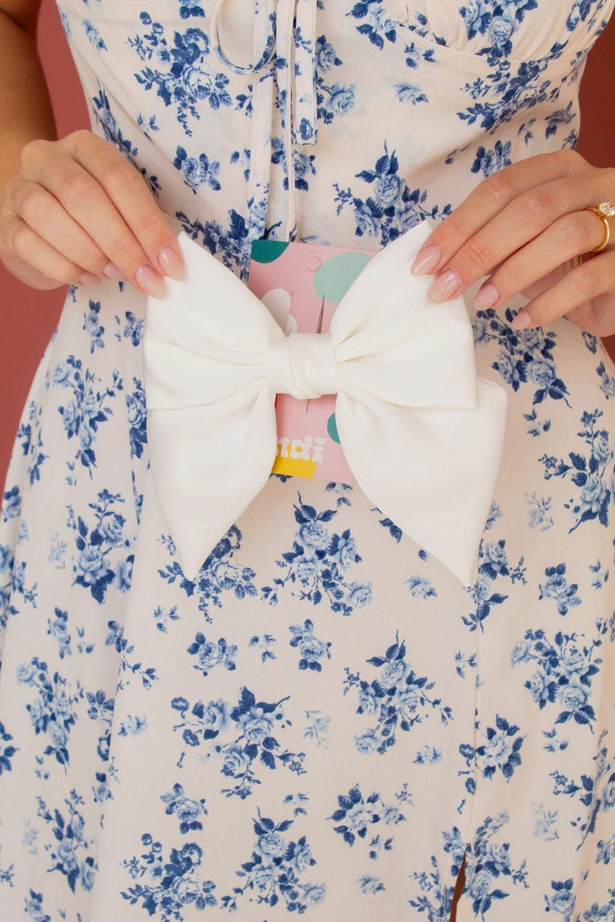 Angelica Bow