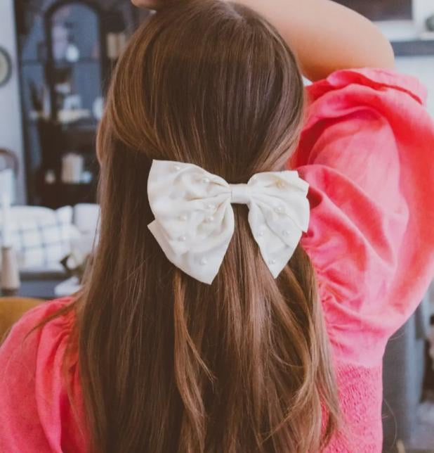 Dara Pearl bow